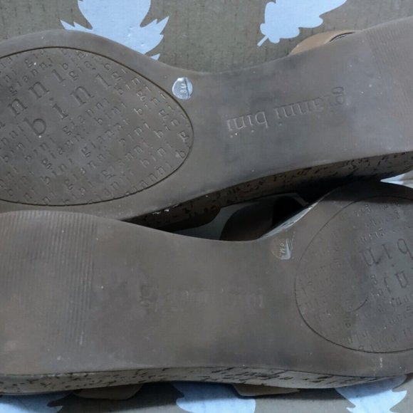 Gianni Bini "Zeeah" Cork Wedge Sandal Camel Tan Platform Heels 8M - Picture 7 of 11